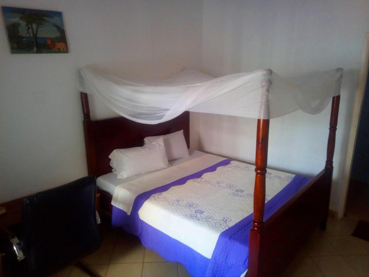 Bilkon Hotel Jinja Extérieur photo