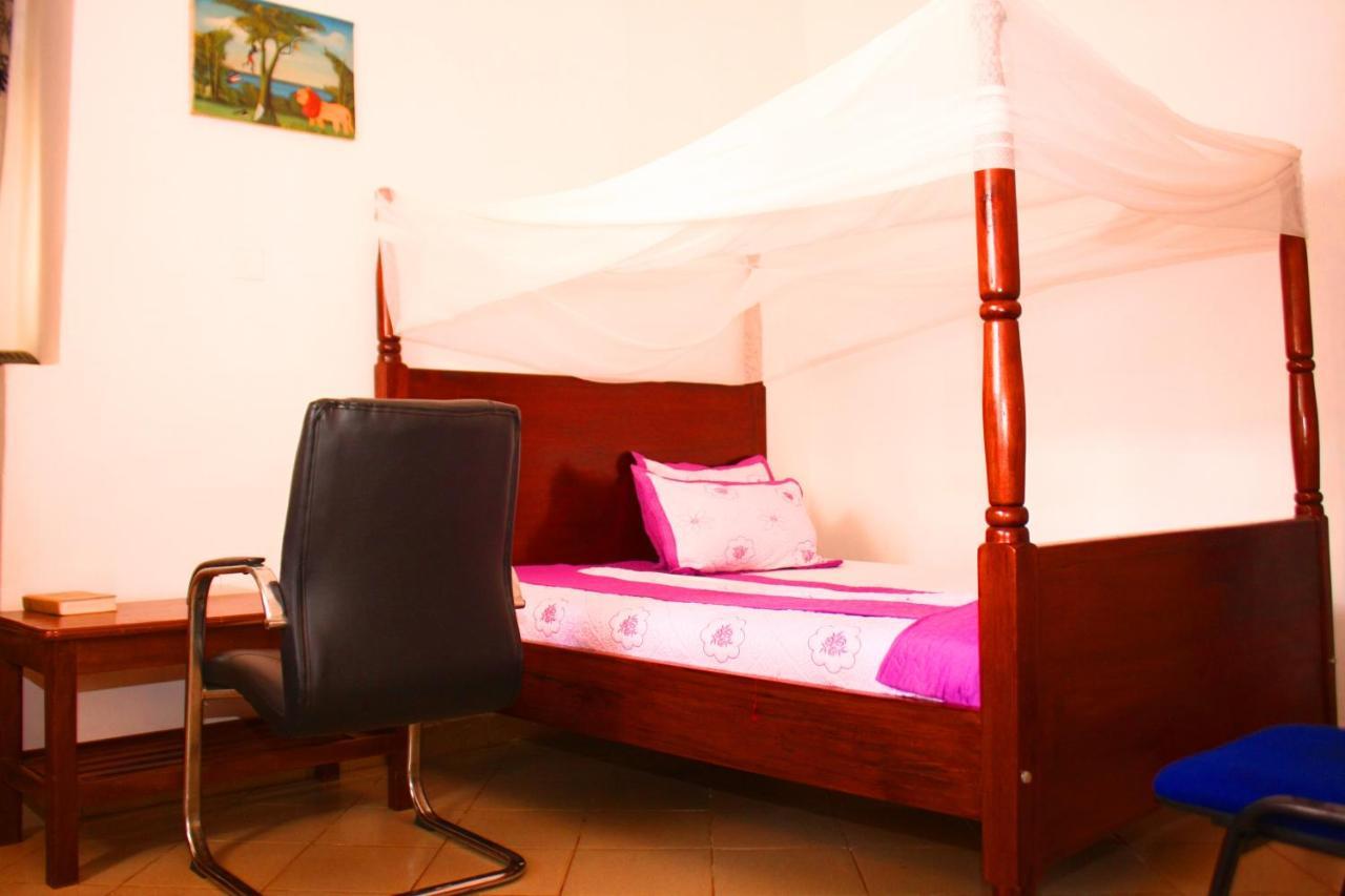 Bilkon Hotel Jinja Extérieur photo