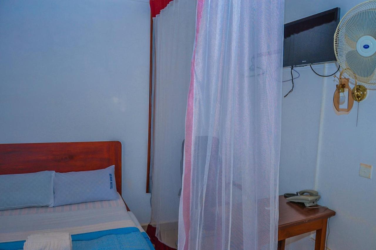 Bilkon Hotel Jinja Extérieur photo