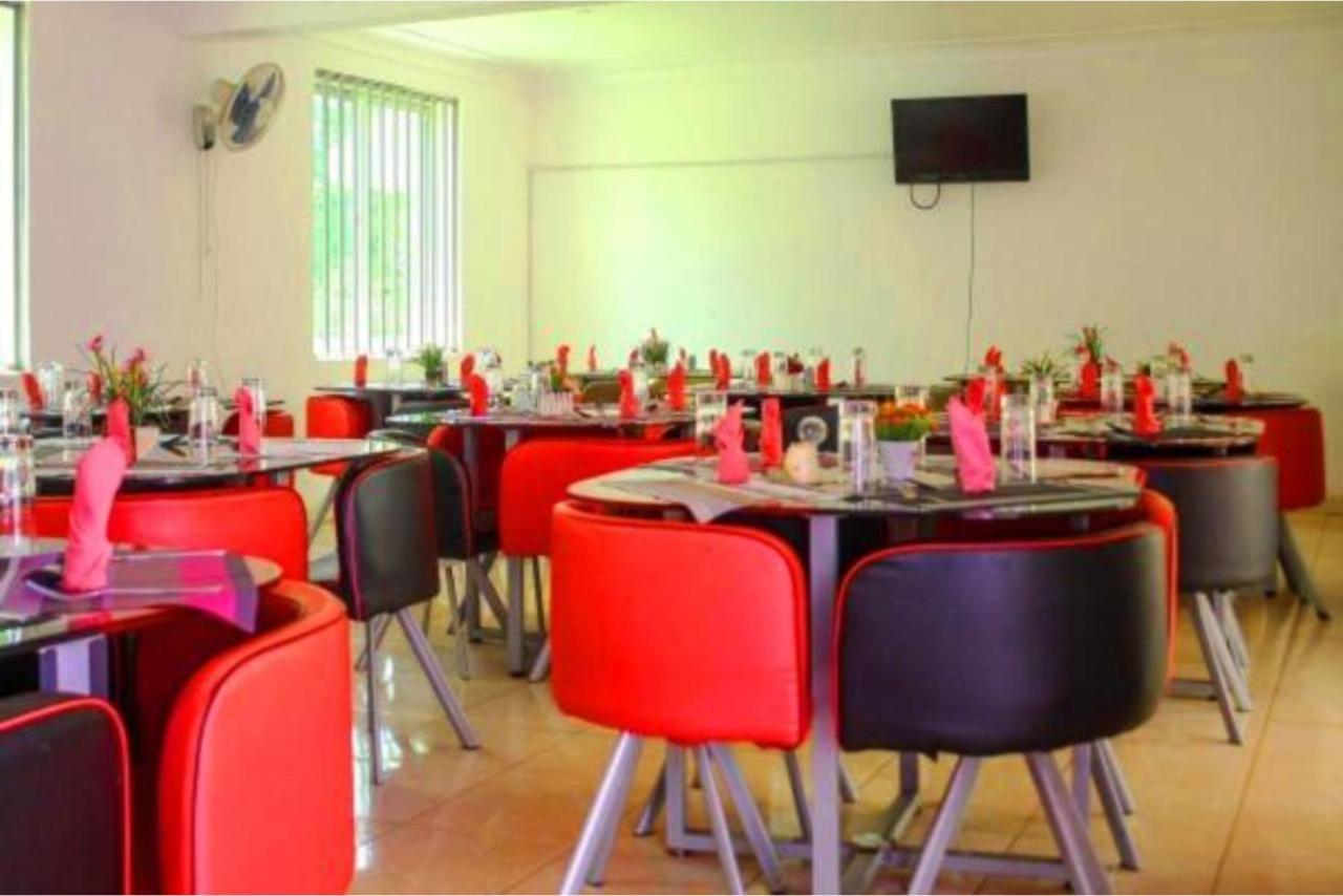 Bilkon Hotel Jinja Extérieur photo