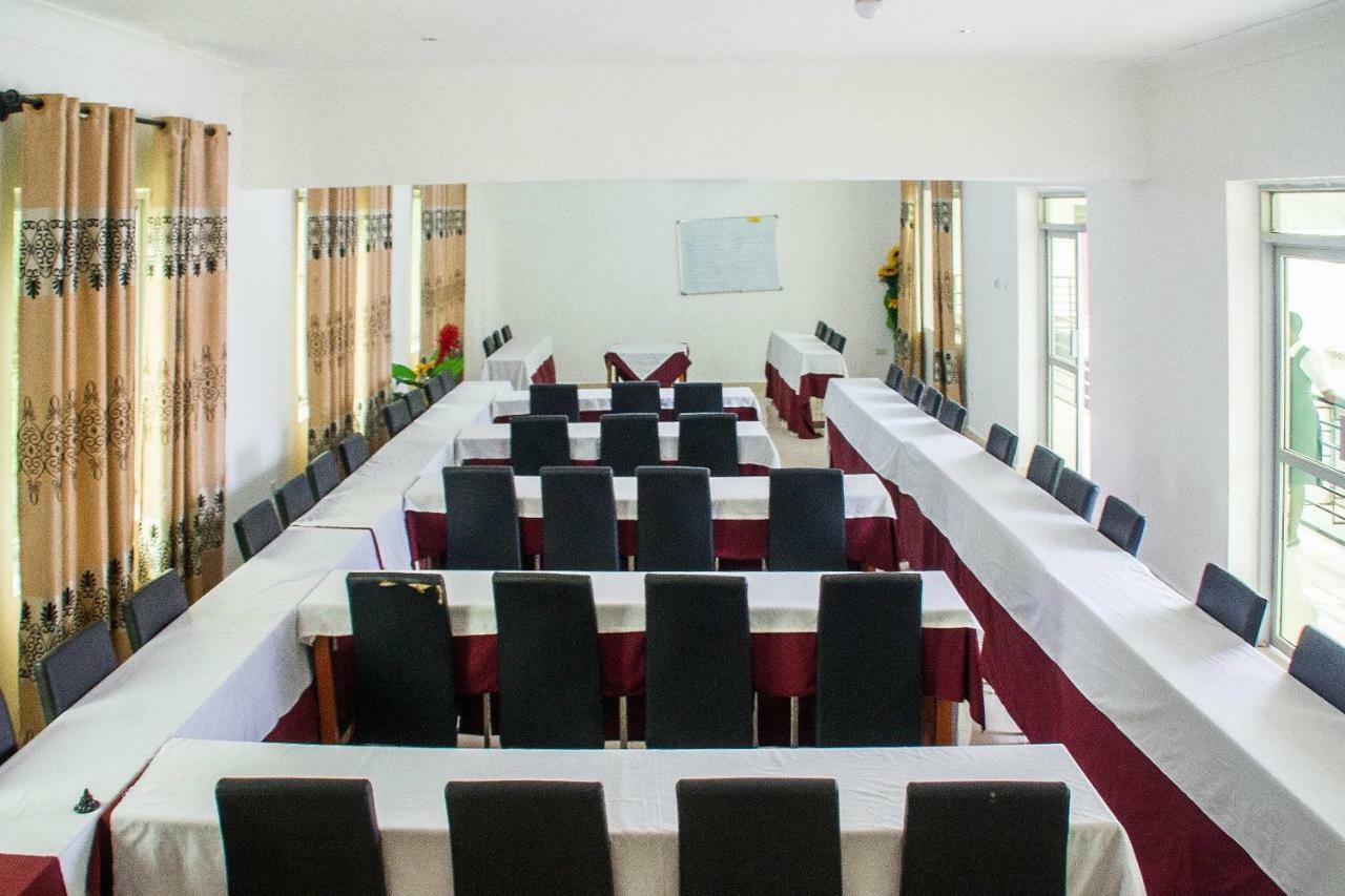 Bilkon Hotel Jinja Extérieur photo